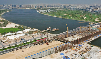AL Garhoud迪拜河海上轻型船舶维修设施